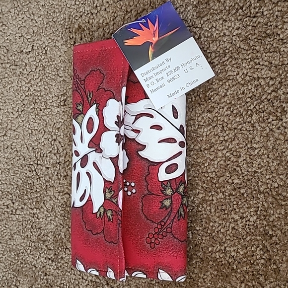 NWT! Max imports Hawaiian floral wallet, 4.5"x7.5"x1", red - Picture 2 of 7